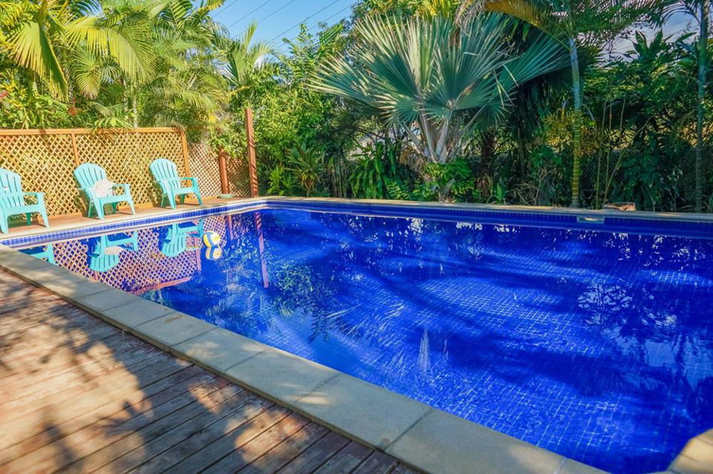 Lynn'S Getaway Hotel Апиа Екстериор снимка